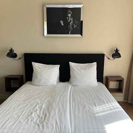 Apartamento De Tien Wilgen Oosterblokker Exterior foto